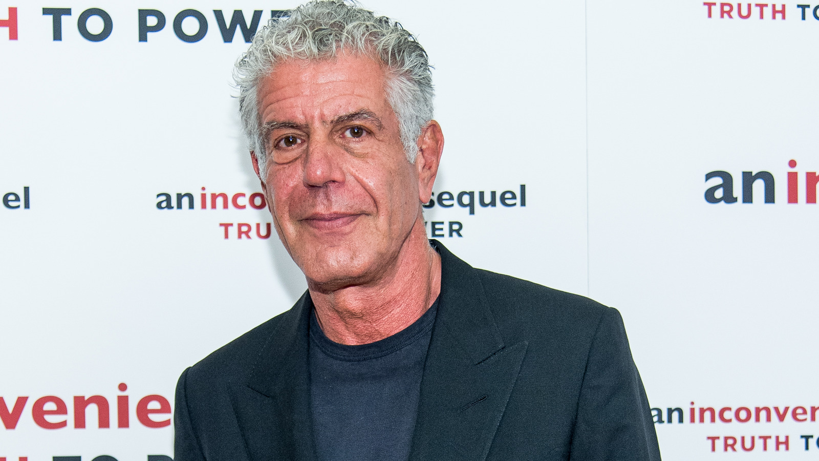 Anthony Bourdain's Favorite Pizza In NYC Came From This Brooklyn Pizzeria - The Takeout