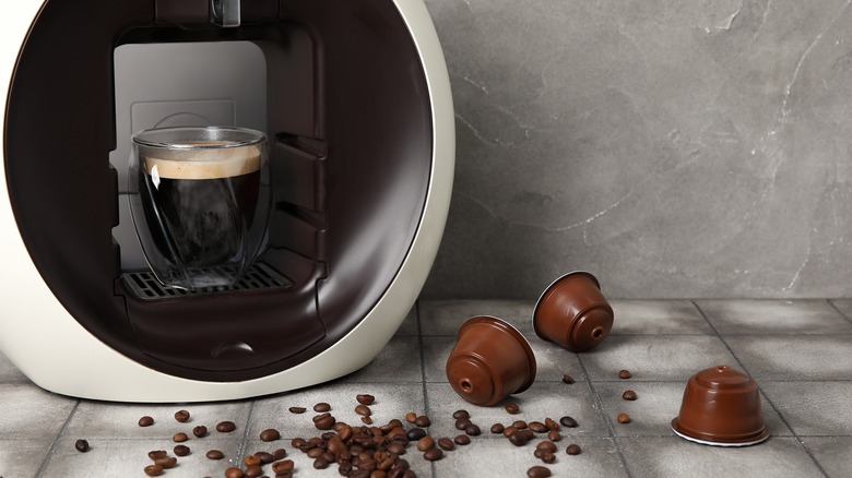 Modern coffee pod machine