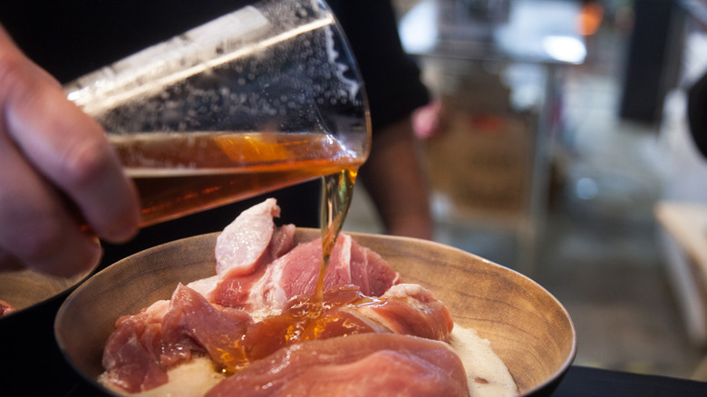 Marinating meat with beer
