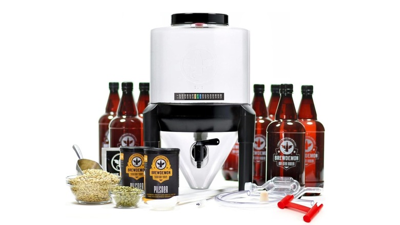 BrewDemon Signature Pro Beer Making Kit with Bottles
