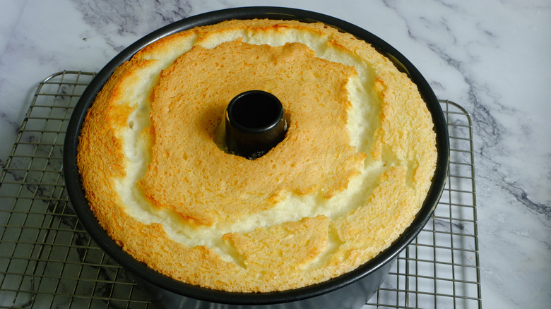 angel food cake in pan