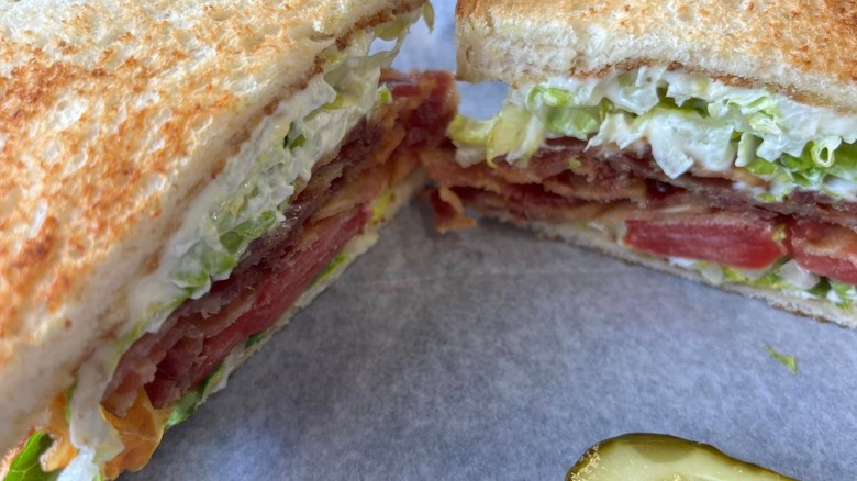 Cafe on the DL Basic B-L-T