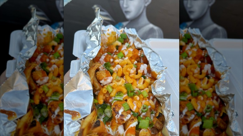 Buffalo Mac & Cheese Fries from Frydae