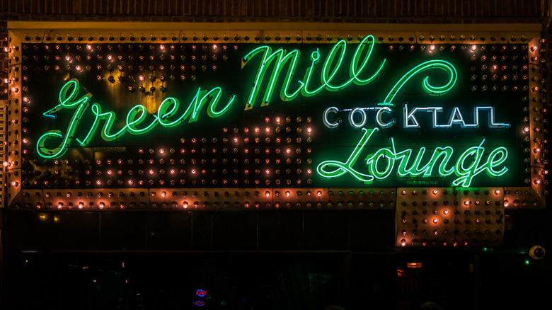 neon sign, the green mill cocktail lounge