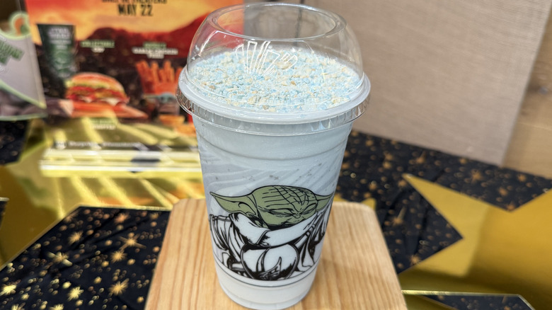 Grogu's Blue Cookie Shake