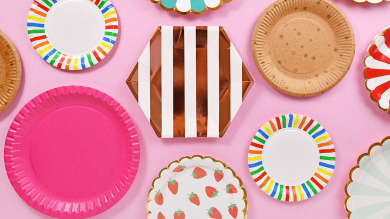 Varieties of paper plates