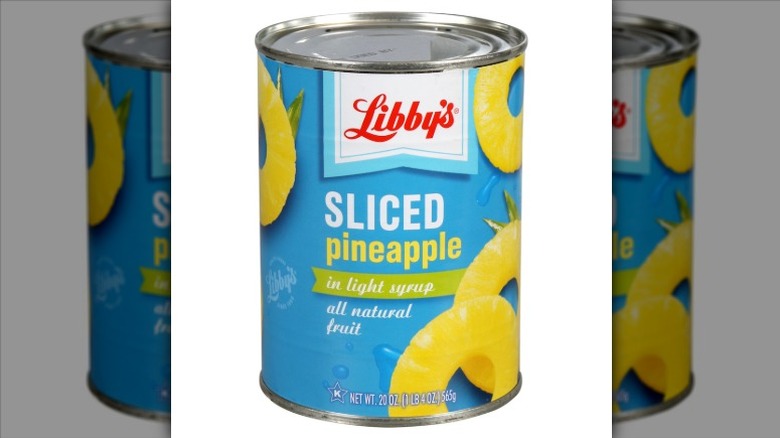 can of Libby's sliced pineapple