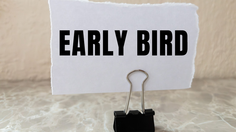 Early bird sign in a clip