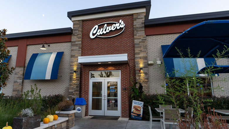 A Culver's exterior