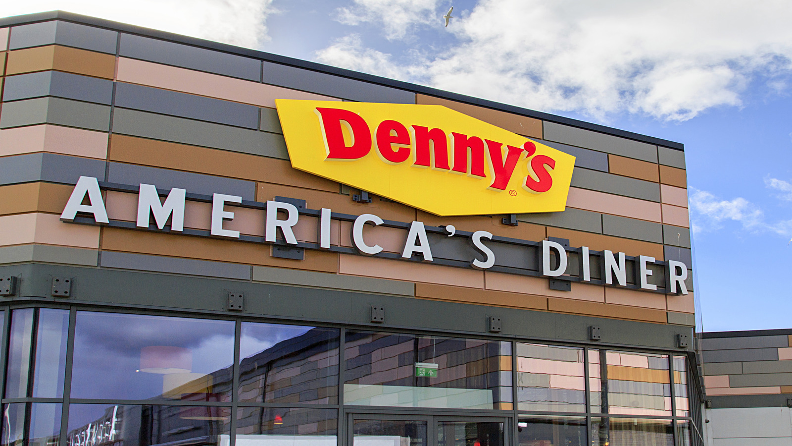 Denny's Is Closing Over 100 Underperforming Restaurants