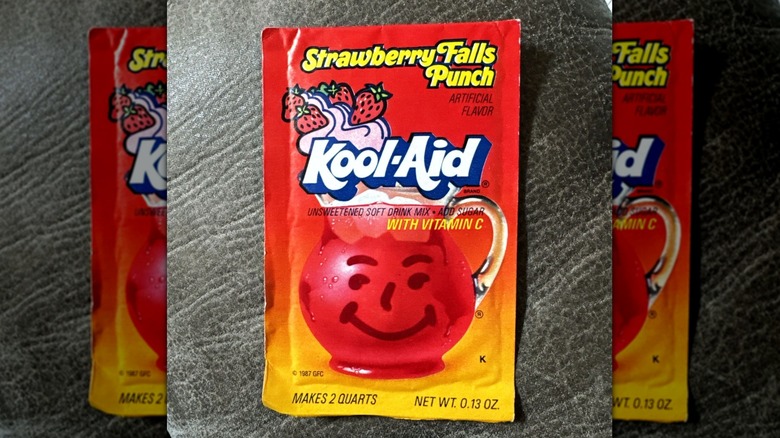 Kool-Aid Strawberry Falls Punch packet