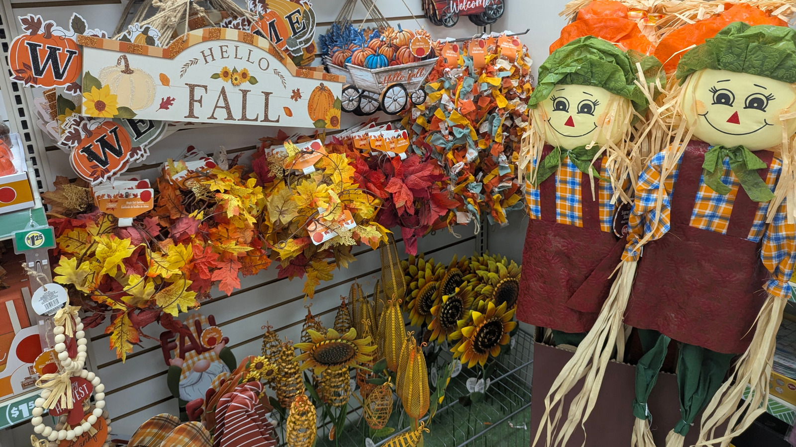 14 Dollar Tree Finds That Belong On Your Table This Thanksgiving