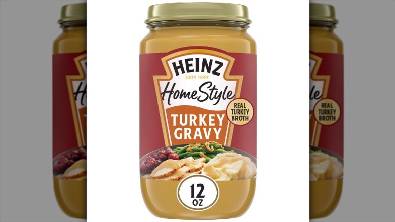jar of Heinz HomeStyle Turkey Gravy