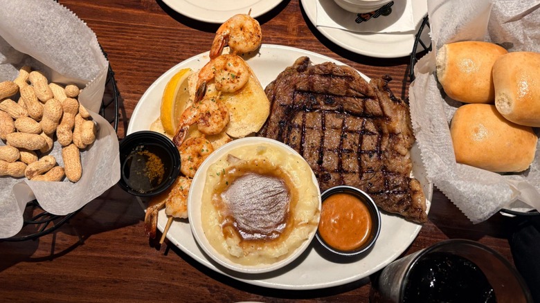 Texas Roadhouse steak with sides