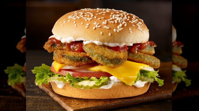 Carl's Jr. Fried Zucchini Star burger