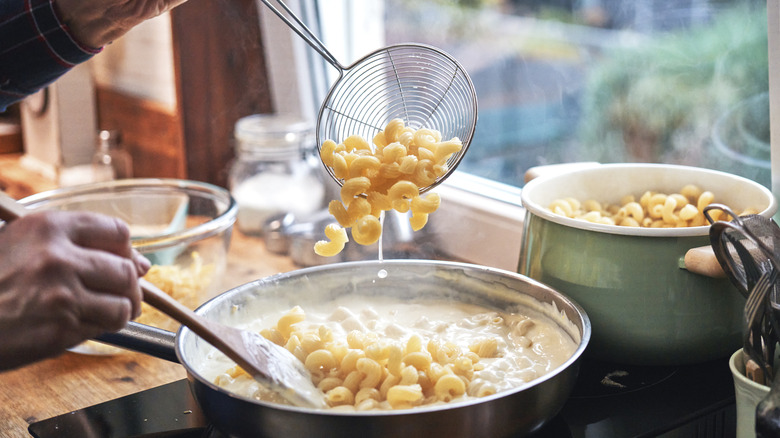 Cooking pasta at home