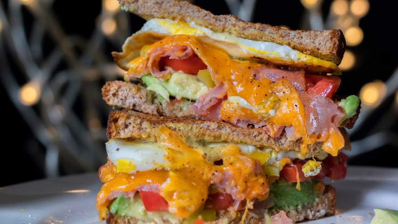 tall Dagwood sandwixh