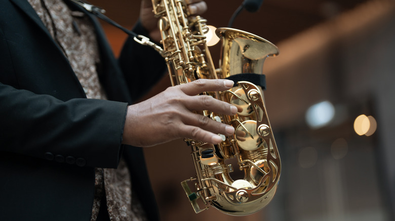 Close up of musician playing saxaphone