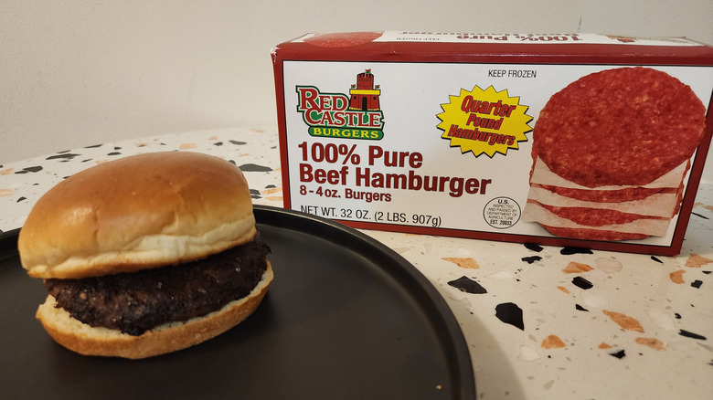 Hamburger with packaging