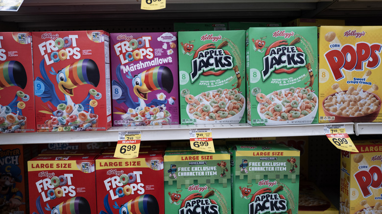 Different Kellogg's cereals on the grocery store shelves