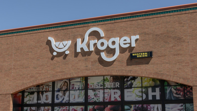Kroger storefront with Western Union logo