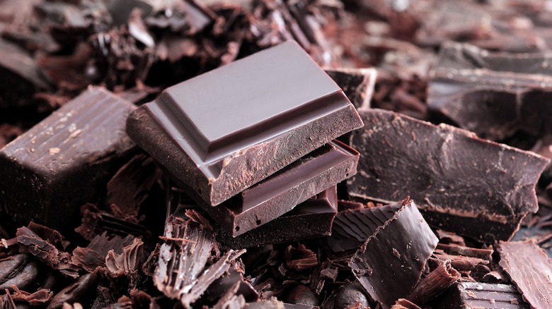 broken pieces of dark chocolate