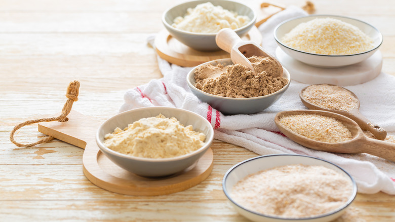 Different types of flour in bowls