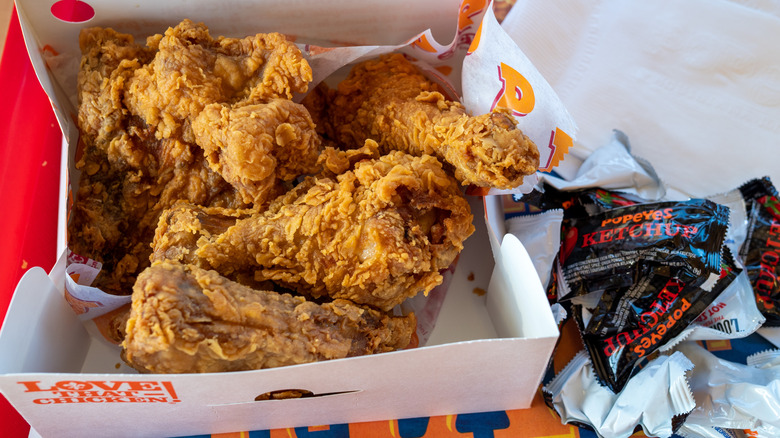 Box of fried chicken from Popeyes