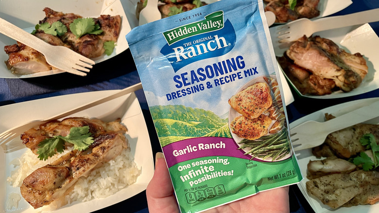 A packet of Hidden Valley Garlic Ranch Seasoning Mix