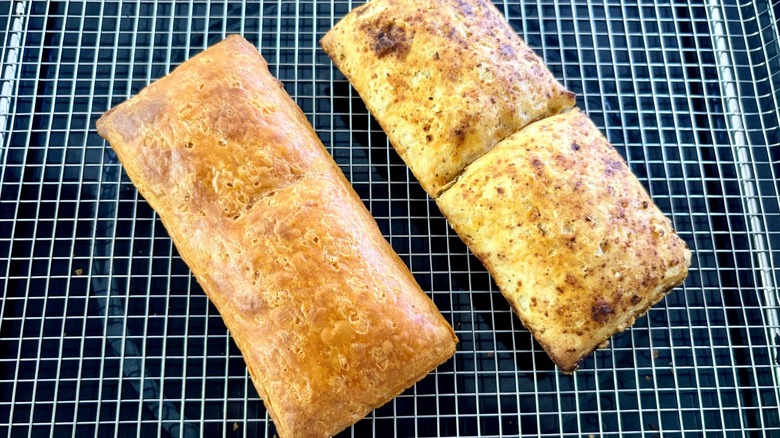 Two Hot Pockets Snack Breaks flavors out of the air fryer