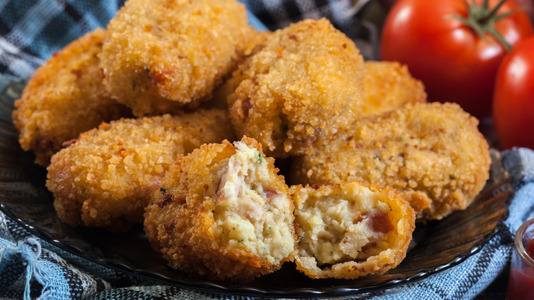 Ham and tomato croquettes