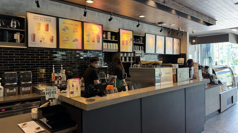 Starbucks pick-up counter