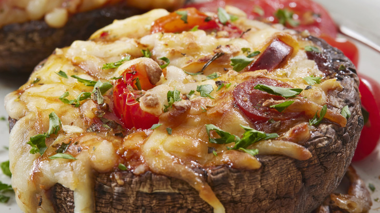 Portobello mushroom pizza