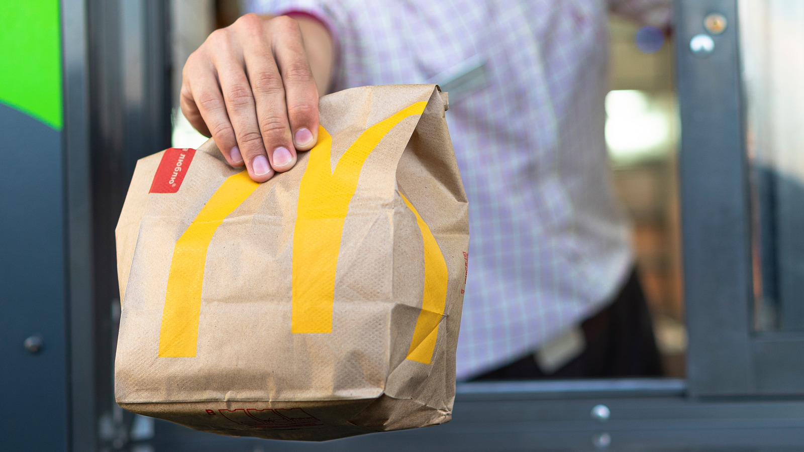 How To Keep Fast Food Warm Until You Can Chow Down