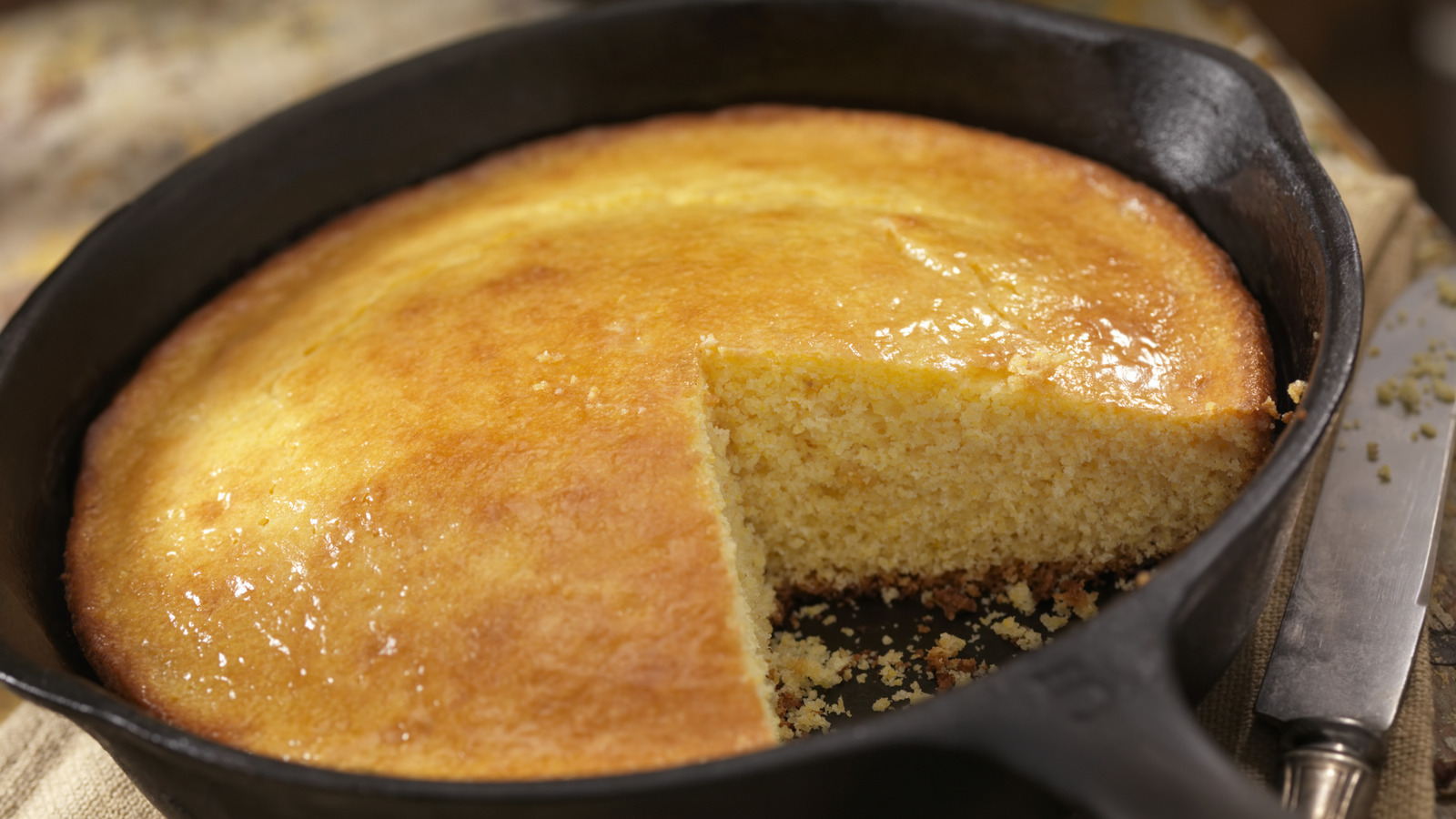 Warm Cornbread The Best Way To Reheat Cornbread So It's Moist Again