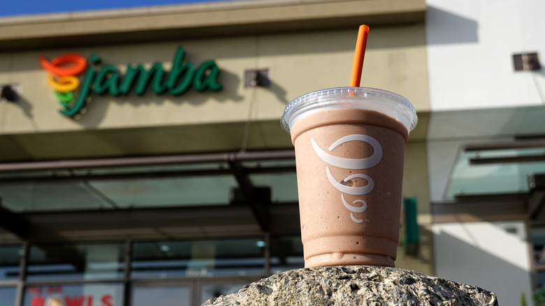 Jamba smoothie outside restaurant