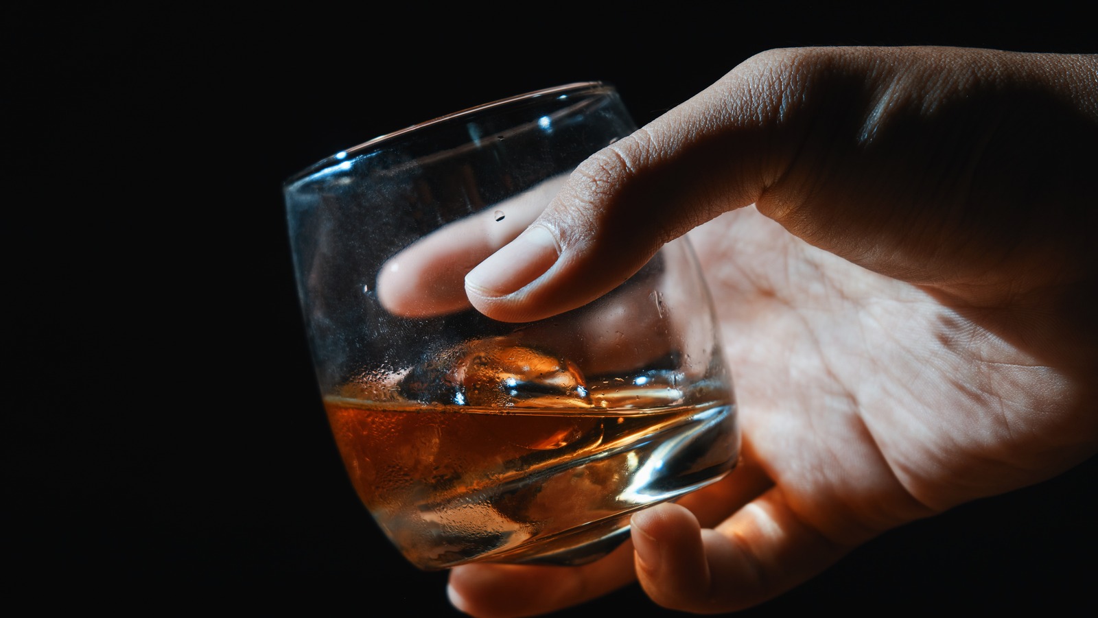 A Comprehensive Guide to Evaluating Whiskey Quality