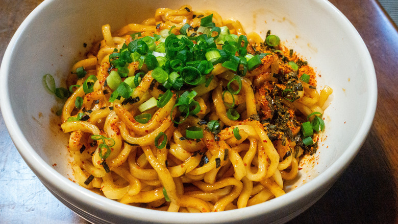Bowl of abura soba brothless ramen