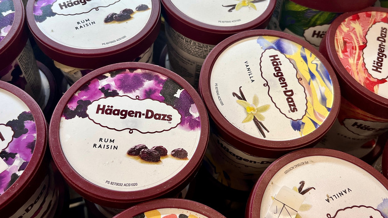 Tubs of Häagen-Dazs ice cream in various flavors