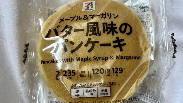 Package of pancakes from 7-Eleven in Japan