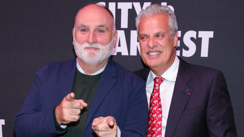José Andrés and Eric Ripert posing for photographs