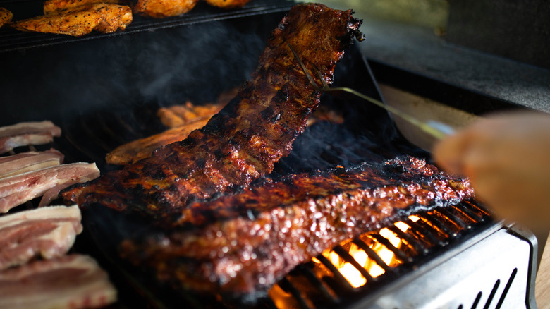 ribs on a barbecue grill