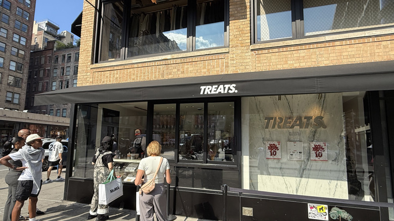 Exterior shot of Kith Treats