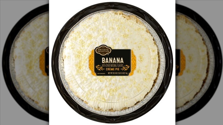 Private Selection Banana Crème Pie in a foil pie pan and clear-topped black plastic packaging