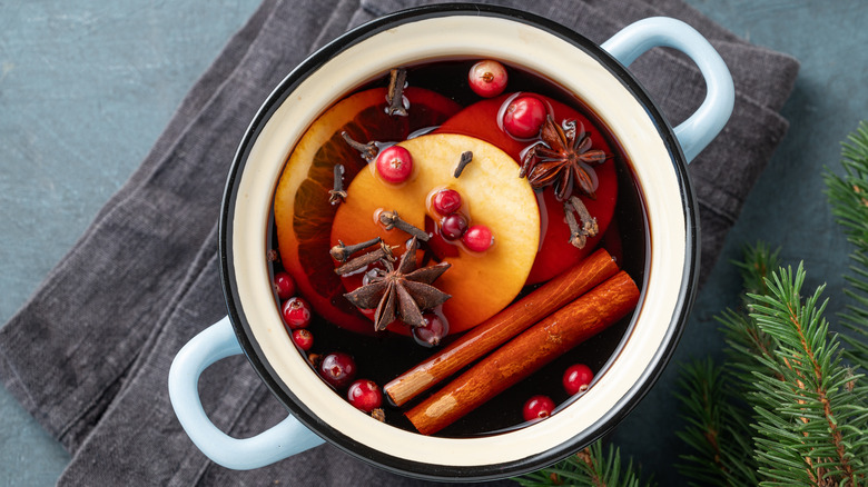 mulled wine in pot