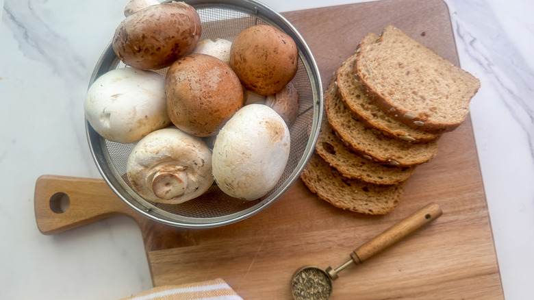 Mushroom stuffing ingredients