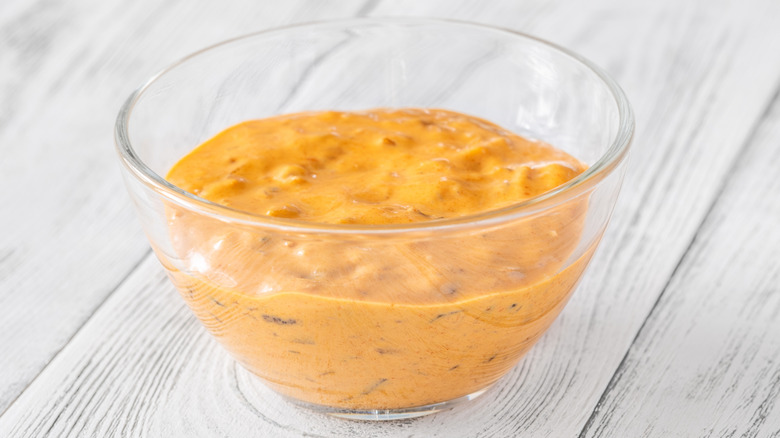 Small glass bowl of homemade burger sauce