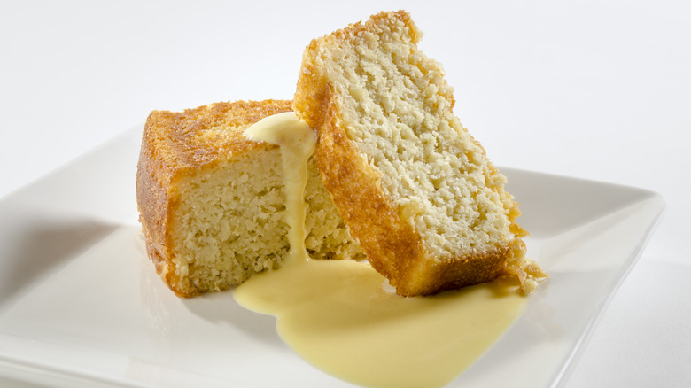 Mexican pan de elote