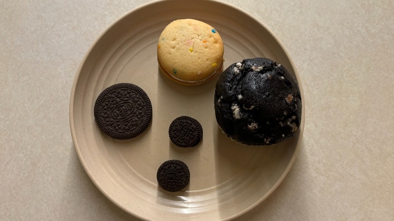 Oreo snacks on a plate