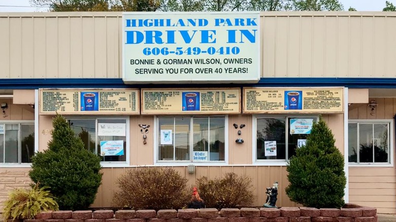 Exterior of Highland Park Drive In